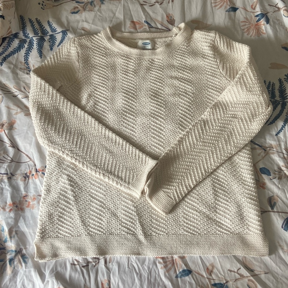 Ivory old navy knit sweater size medium